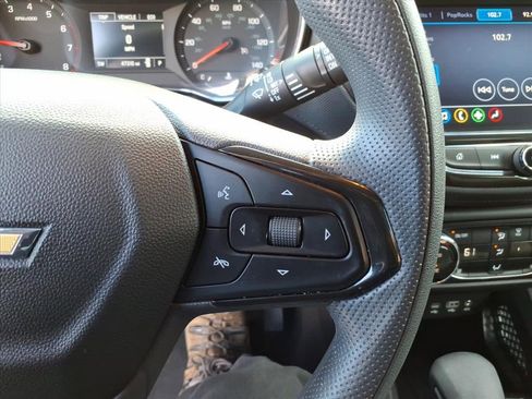 Used 2023 Chevrolet TrailBlazer LT w/ Convenience Package image 19