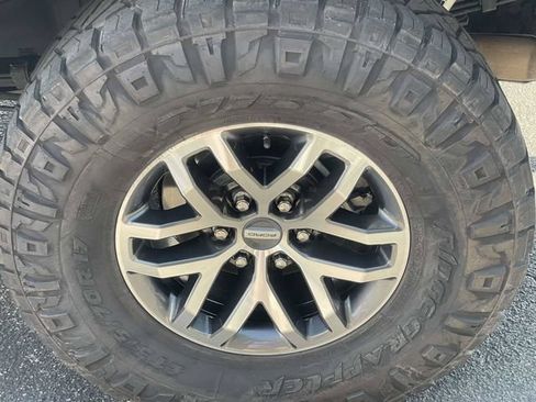 Certified 2018 Ford F150 Raptor w/ Equipment Group 802A Luxury AWD/4WD image 11