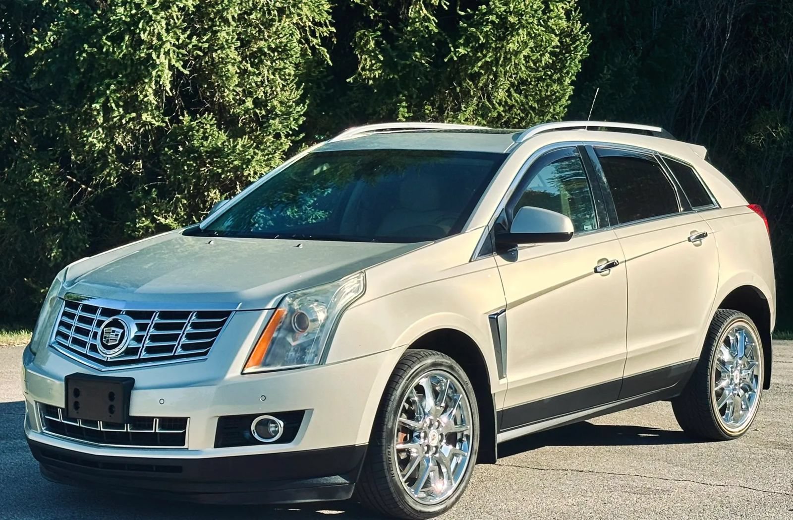 Used 2015 Cadillac SRX Performance AWD/4WD image 1