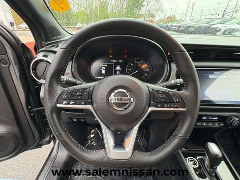 Used 2021 Nissan Kicks SR FWD image 9