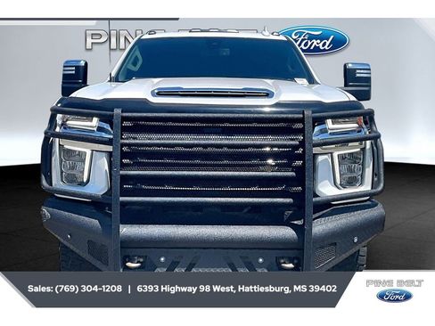 Used 2022 Chevrolet Silverado 2500 LTZ w/ LTZ Convenience Package AWD/4WD image 3