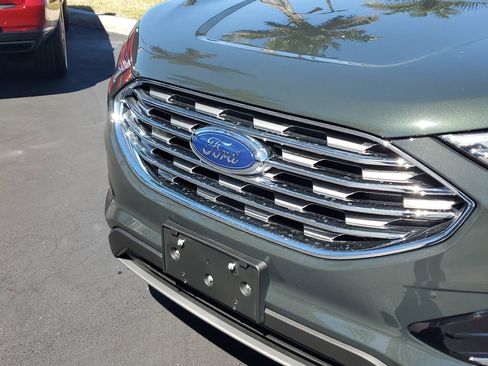 Used 2022 Ford Edge SEL w/ Convenience Package image 9