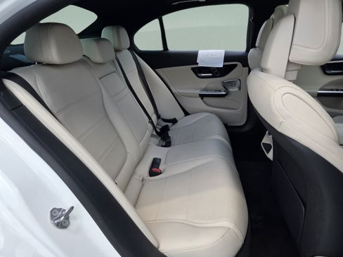 Used 2023 Mercedes-Benz C 300 Sedan image 26