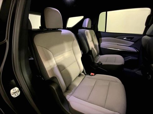 Used 2025 Chevrolet Traverse LT AWD/4WD image 23