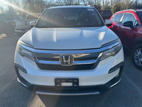Used 2019 Honda Pilot Elite image 2