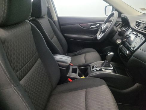 Used 2017 Nissan Rogue S image 21