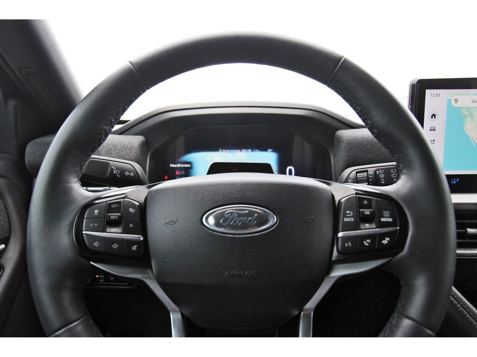 Used 2025 Ford Explorer Platinum w/ Ultimate Package AWD/4WD image 17