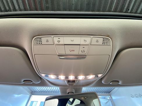 Used 2020 Mercedes-Benz C 300 4MATIC Sedan image 27