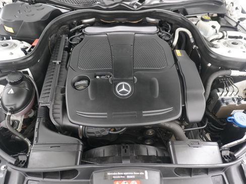 Used 2015 Mercedes-Benz E 350 Sedan image 31