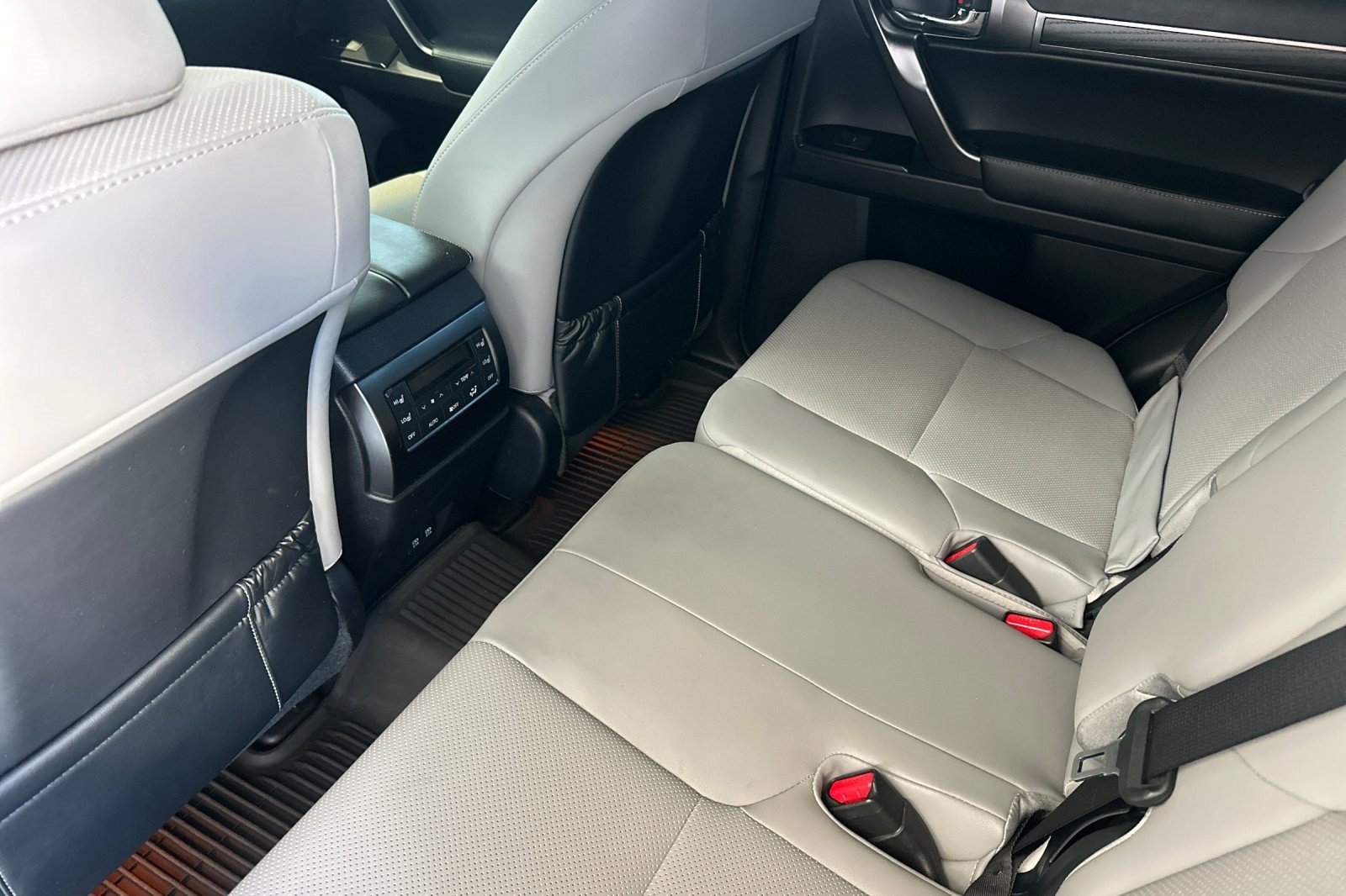 Certified 2023 Lexus GX 460 w/ Black Line Special Edition AWD/4WD image 15