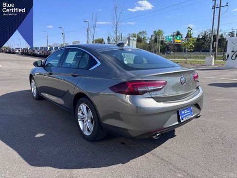 Used 2018 Buick Regal Preferred w/ Sights and Sounds Package FWD image 4