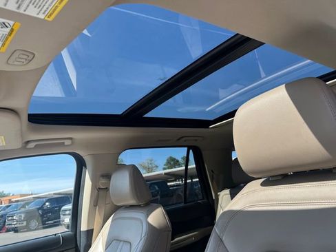 Used 2024 Ford Expedition Max Limited image 16