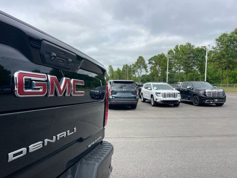 Used 2020 GMC Sierra 3500 Denali w/ Denali Ultimate Package image 33