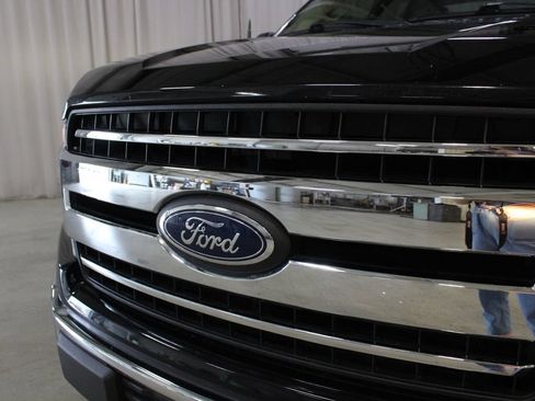Used 2018 Ford F150 XLT AWD/4WD image 30