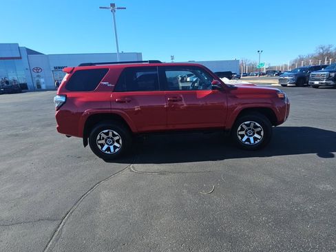 Used 2021 Toyota 4Runner TRD Off-Road Premium w/ Moonroof Package image 2