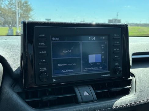 Used 2021 Toyota RAV4 XLE w/ Convenience Package image 10