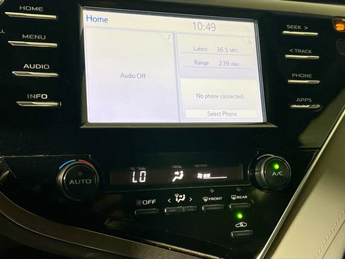 Used 2018 Toyota Camry SE w/ Moonroof Package FWD image 23
