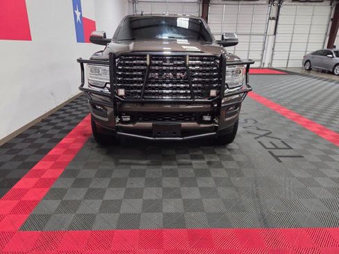 Used 2021 RAM 3500 Limited AWD/4WD image 4