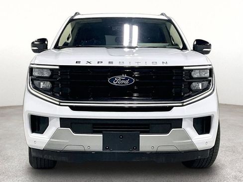 Used 2025 Ford Expedition Platinum AWD/4WD image 5