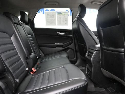 Used 2018 Ford Edge SEL w/ Equipment Group 201A AWD/4WD image 8