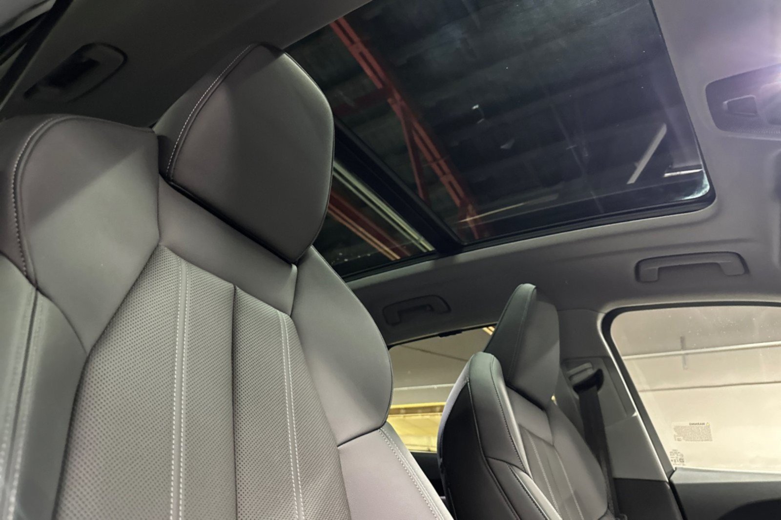 Used 2025 Audi Q5 Premium Plus w/ Premium Plus AWD/4WD image 16