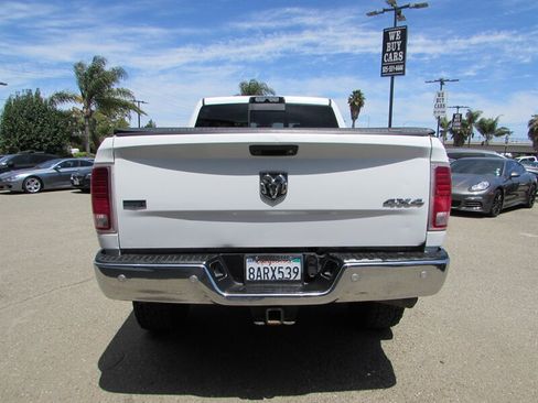 Used 2016 RAM 3500 Laramie w/ Convenience Group AWD/4WD image 4