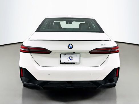 Used 2025 BMW 530i 530i w/ M Sport Package image 6