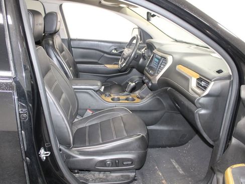 Used 2017 GMC Acadia Denali image 22