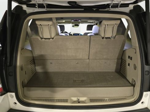 Used 2019 GMC Yukon Denali w/ Denali Ultimate Package AWD/4WD image 13