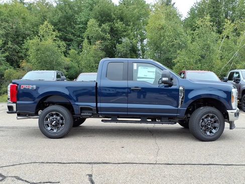 New 2027 Ford F350 XLT w/ FX4 Off-Road Package AWD/4WD image 4