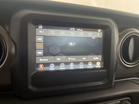 Used 2023 Jeep Gladiator Sport AWD/4WD image 62