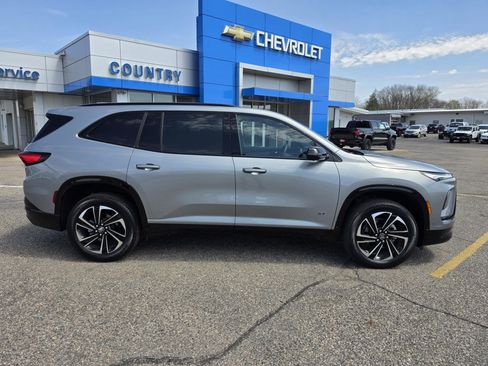 Used 2025 Buick Enclave Sport Touring w/ Super Cruise Package AWD/4WD image 2
