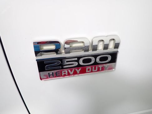 Used 2011 RAM 2500 ST w/ ST Popular Equipment Group AWD/4WD image 38