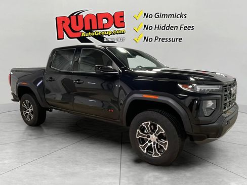 Used 2023 GMC Canyon AT4 w/ AT4 Premium Package image 7