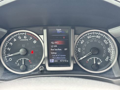 Certified 2023 Toyota Tacoma SR5 w/ SX Package AWD/4WD image 10