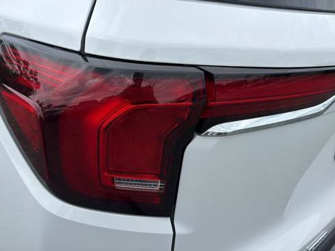 Used 2025 GMC Terrain Elevation AWD/4WD image 28