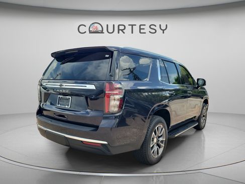 Used 2023 Chevrolet Tahoe LT w/ LT Signature Package AWD/4WD image 3