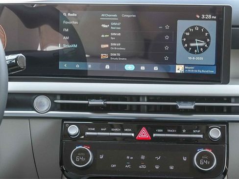 New 2026 Hyundai Tucson SEL image 16