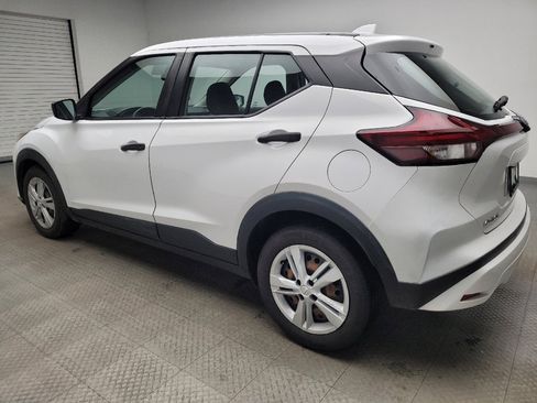 Used 2022 Nissan Kicks S FWD image 3