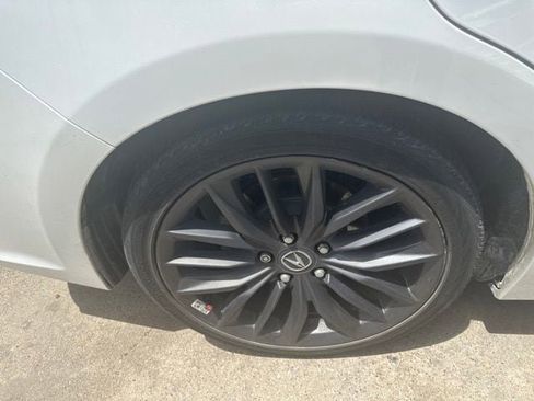 Used 2019 Acura ILX FWD image 4