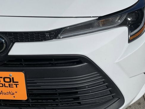 Used 2024 Toyota Corolla LE image 7