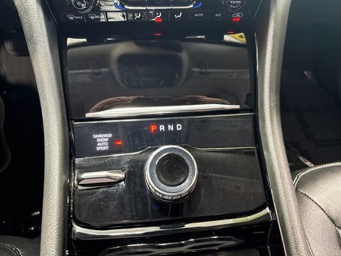 Used 2022 Jeep Grand Cherokee Limited AWD/4WD image 22