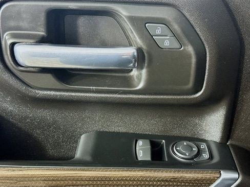 Used 2022 Chevrolet Silverado 2500 LT w/ Convenience Package image 15