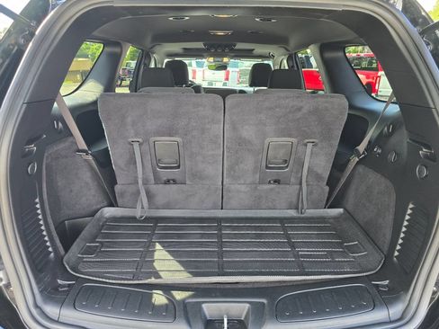 Used 2024 Dodge Durango SXT w/ SXT Blacktop Group RWD image 25