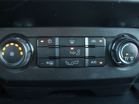 Used 2019 Ford F150 XL w/ Equipment Group 101A Mid AWD/4WD image 41