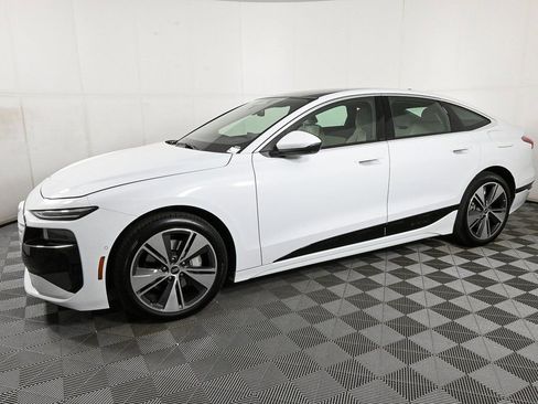 New 2025 Audi A6 e-tron Premium image 27