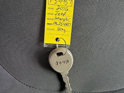 Used 2016 Jeep Wrangler Unlimited Sport AWD/4WD image 34