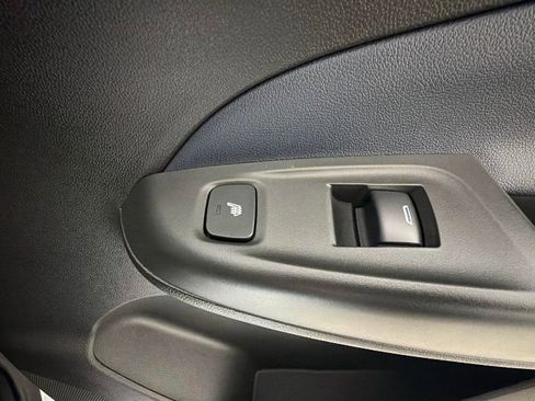 Certified 2023 Chevrolet Bolt EUV Premier FWD image 33