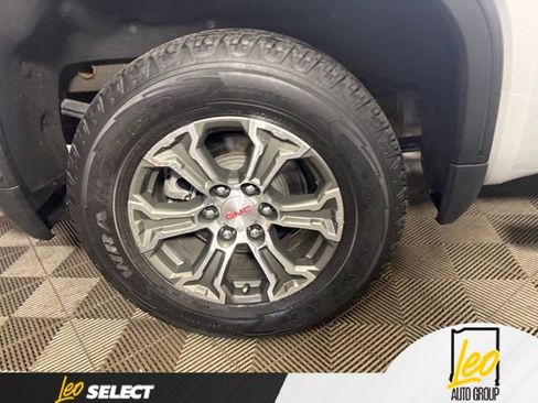 Used 2021 GMC Sierra 1500 SLE w/ Preferred Package AWD/4WD image 25
