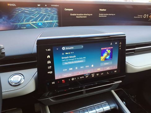 Certified 2025 Lincoln Nautilus Reserve image 27